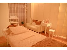 サロン ド アテイン(salon de attain)