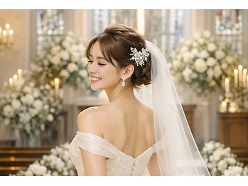 アジオ 三ノ宮駅前店(AGIO)の写真/【花嫁様必見】鏡を見るのが楽しくなる理想の美シルエット!小顔もお任せ!思わず振り返られる綺麗な姿へ◎