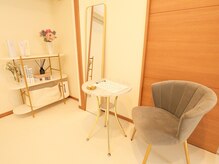 エンシャス(Enshas)の雰囲気（こだわりの店内でゆっくりお過ごしください◎）