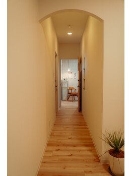 アップデートサロン(UPDATE SALON)/内観