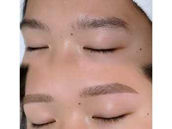 ユニブロウ 難波大国町(UNI BROW)/【難波大国町】アイブロウWAX