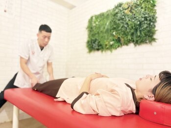 BB整体スタジオ 千歳烏山店の写真/国家資格保持者在籍☆歪みの原因へアプローチしスッキリしたライン&美姿勢へ導きます!産後の骨盤矯正にも◎