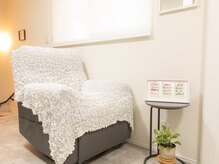 リベリュール(Libellule)の雰囲気(ふかふかリクライニングチェアでフットネイルが楽しめます♪)