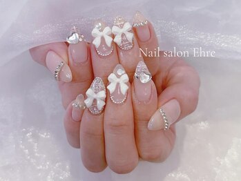 ネイルサロン エーレ 梅田店(Ehre)の写真/人気のワンホンネイルやキラキラ感たっぷりのトレンドデザイン多数(5種のサンプルから選択)カラー変更も◎