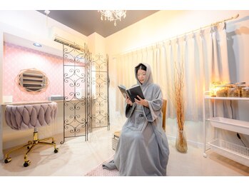 La cachette/ハーブ・よもぎ蒸し中はゆったり