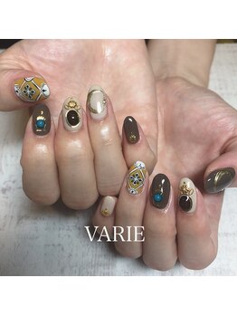 ヴァリエ(VARIE)/秋色タイルネイル