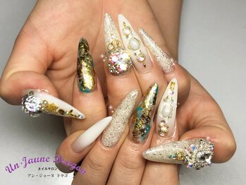 アン ジョーヌドラゴ/ロング☆ホワイトネイル