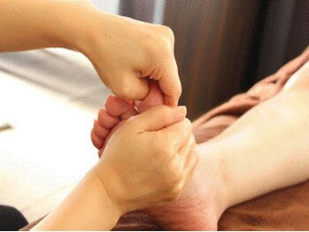ほぐし屋 ほぐべえの写真/【天然オイルフットケア50分￥3910】ひざ下から足裏まで◎肌に優しく無臭でサラっとした天然オイルを使用◎