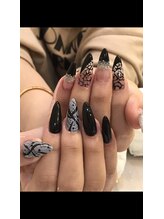 グランディール(Grandir)/黒ネイル