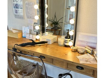 カメリア(CAMELLIA)/メイク直しスペースあります♪