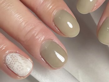 マイロネイル(myiro nail)の写真/【短い爪も妥協しない美しさ】仕事や家事で伸ばせない貴方へ！扱いやすく、日常に馴染むネイルを。