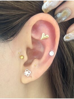 シロイロ(shiroiro)/耳つぼジュエリー