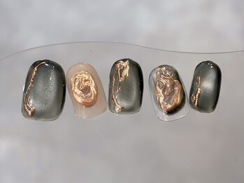 オリーブブロンズ