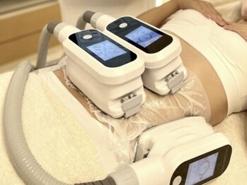 テテアテテ(tete a tete)の写真/医療機関と提携の脂肪冷却マシンで、ぽっこり下腹に直接アプローチ！短期集中で結果出しに自信あり◎