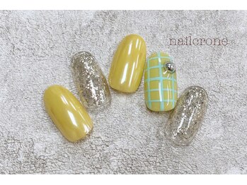 ネイルクローネ(nail crone)/レモンチェックネイル