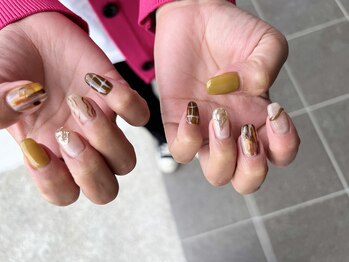 アテ(ate.)/《ハンド》フリーデザイン