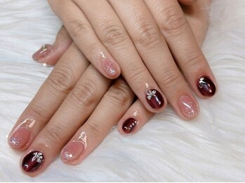 アヤネイル(ayanail)の写真/完全個室のプライベート空間で,周りを気にせず相談可能!イベントや季節に合わせたここだけの可愛いネイル♪