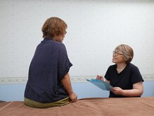 健康サロン オザキ(OZAKI)の雰囲気(しっかりとカウンセリングを行い悩みに合わせた施術をします♪ )