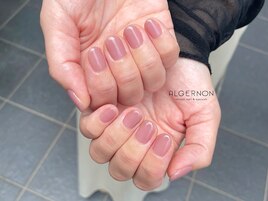 くすみピンク