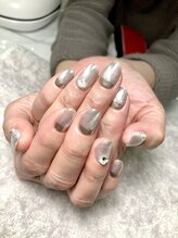 ラキネイル(LAKI Nail)/マグネットネイル×ミラーネイル