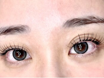 ココシャルマン 渋谷(COCO charmante)の写真/高技術の施術で理想の目元×モチ抜群☆〈バインドロック〉や〈フラットラッシュ〉等のメニューも豊富♪