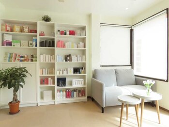 ナリスビューティー アンド ヘルス/心地よい受付