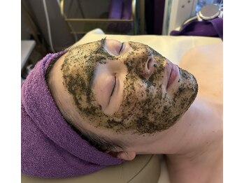 ティアラ(TIARA)/ハーブピーリング