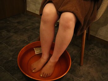 庵/アーユルヴェーダハーブ足浴