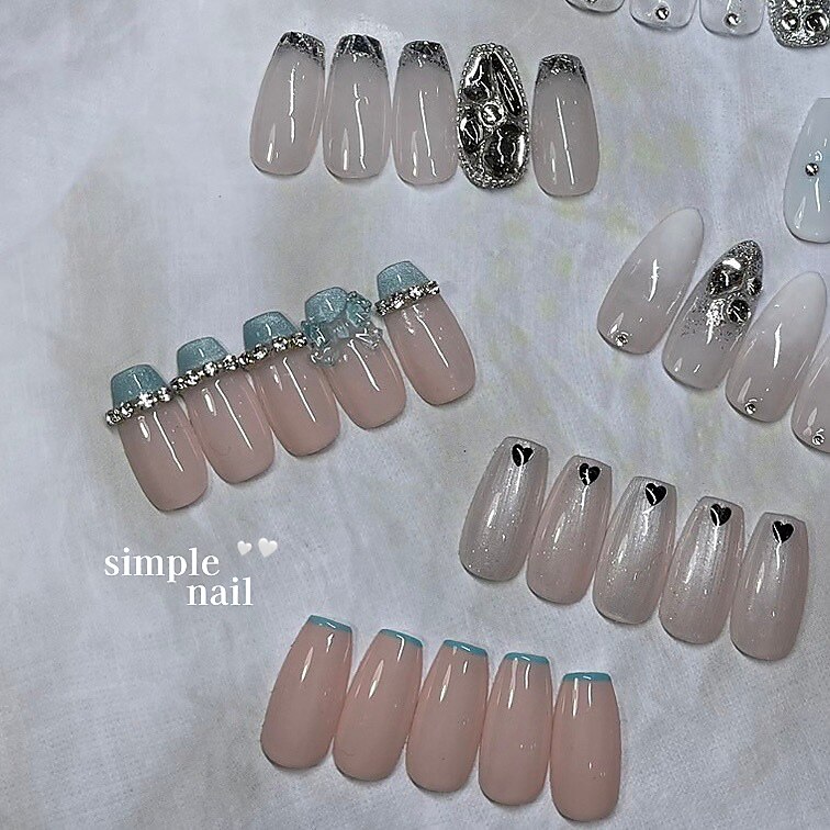 2025年秋トレンド】ホワイト ワンカラー フットのネイルデザイン