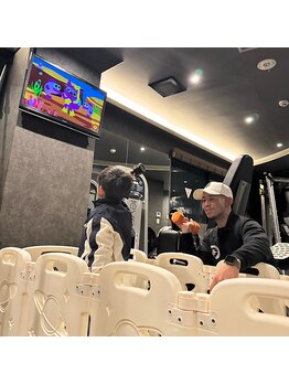 ザ パーソナルジム 千葉駅前店(THE PERSONAL GYM)/キッズテレビを見ながら運動!