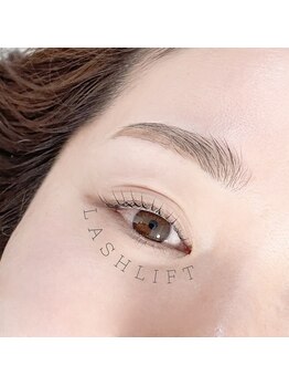 アテ ドゥ(ate deux)/眉スタイリング×まつげパーマ