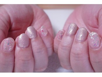 プチリリィ(Petit Lily)/夏と秋のいいとこどりネイル