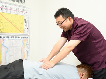 平間アクシス整体院/施術風景