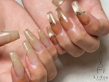 リフラ チャヤ(Li-Fra CHAYA)の写真/《理想を形にする、上質な長さ出し》スクール併設サロンの技術で、フォルム/艶/強度にこだわった仕上がりを