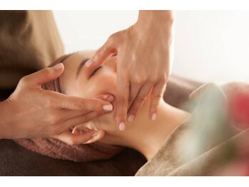 ヴィアス(Vias)/毛穴ケア☆肌育成フェイシャル