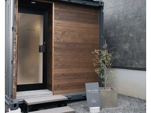 サロンドシェフィア(Salon de Chefia)/Salon de Chefia | 外観