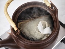 ビューティースタジオ ハンミ 福岡大名店(Beauty studio 韓美)/ぐつぐつ煮出して成分抽出
