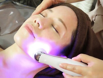 ハナ(HaNa)/低周波機器でエイジングケア