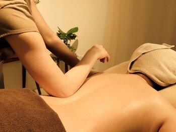 スイカサロン(suika salon)の写真/～【広尾の隠れ家】腰の重みから脱皮～芯まで届く「ずっしり圧」で羽が生えたような軽さへ◎