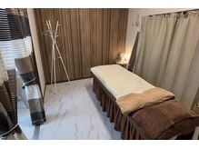 エムボーテ(M Beaute)の雰囲気(岩盤マットに入るので、まるで岩盤浴をしながらエステが出来ます)