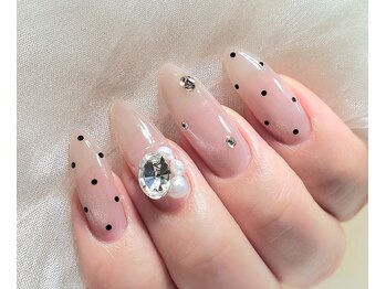 ネイルサロン エフェ(Nail Salon efe)の写真/フォルム/厚さ/持ち全てにこだわる【ｅｆｅ】だからこそ実現できる！シンプルだけど美しいネイルは必見♪