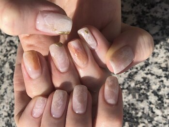 カラネイル 南森町店(calla nail)/奥行き感×ホワイト