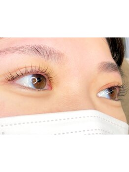 ナチュラル上品な目元にしたい