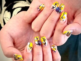 カラフル落書きニュアンスネイル