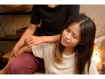 ゆくいどき。/座位で仕上げのマッサージ◎