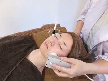 アイディール 所沢(IDEAL)の写真/乾燥で悩まされるこの季節、お肌の奥まで美容成分を届け、肌の内側から潤いを与えます☆エイジングケアも◎