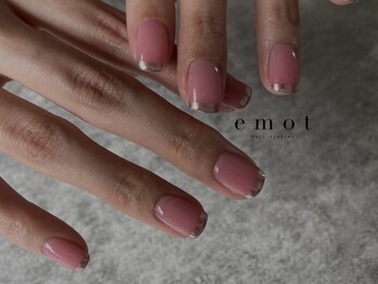 エモット(emot)/シンプルデザイン