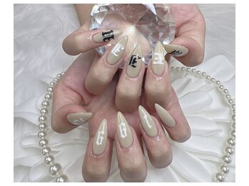 アドリアーナ(ADRIANA)/