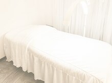 清潔感のある個室♪上質なベッドでリラックスしてお過ごし下さい