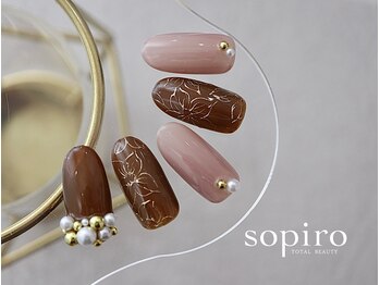 ネイルトータルビューティー ソピーロ(sopiro)/2024　nail　design